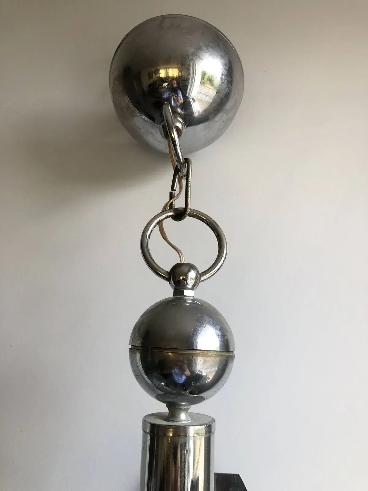 Illustration numéro 2 du produit Lustre vintage en inox et verre moulé – design Space Age, années 70