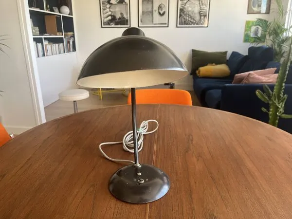 Illustration numéro 2 du produit Lampe articulée en métal années 60-70