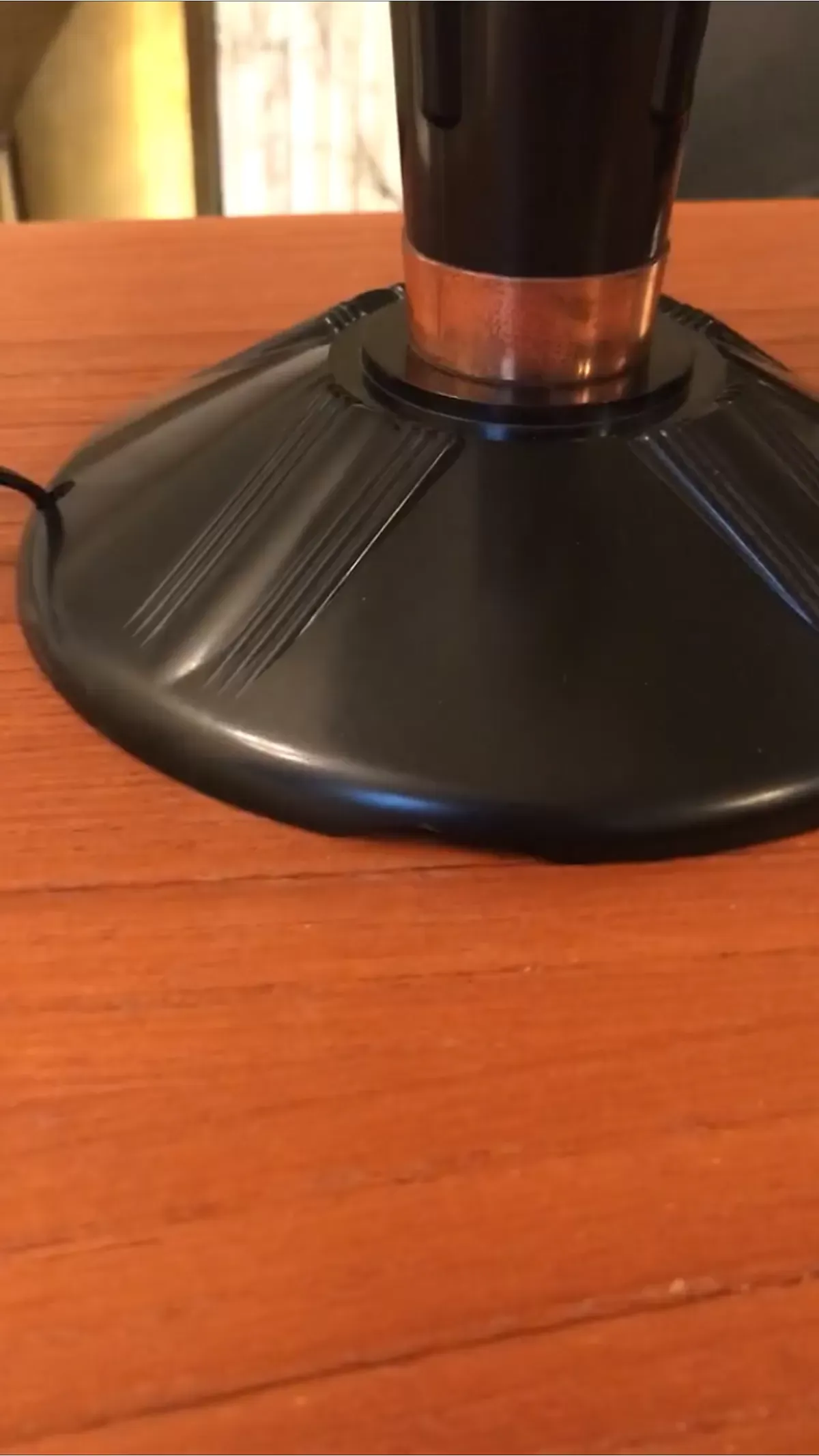 Illustration numéro 2 du produit Lampe champignon pour Jumo, 1940