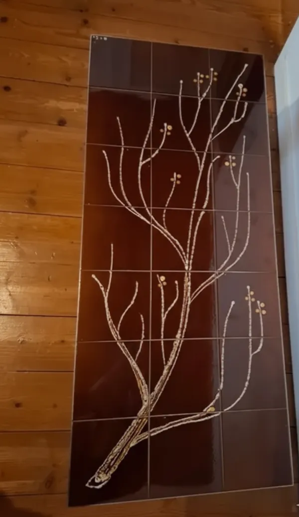 Illustration numéro 2 du produit Table Basse Vintage Adri – Céramique & Chrome – Design Belge 70s