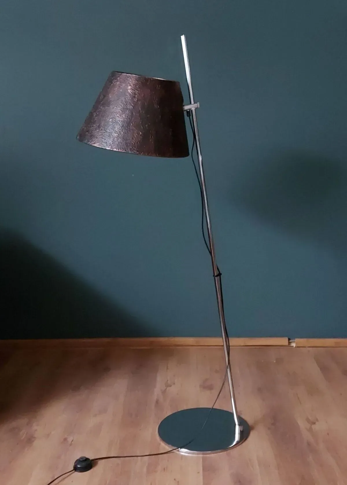 Illustration numéro 2 du produit Lampe industrielle Peters Design