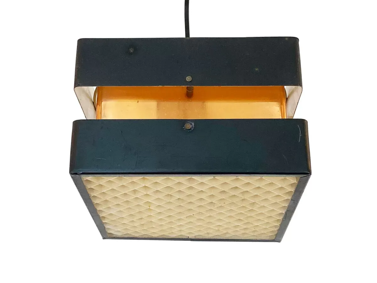 Illustration numéro 2 du produit Suspension en cuivre et métal noir. danemark années 1960