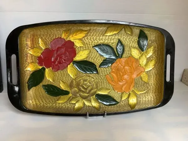 Illustration numéro 2 du produit Plateau fleurs multicolores