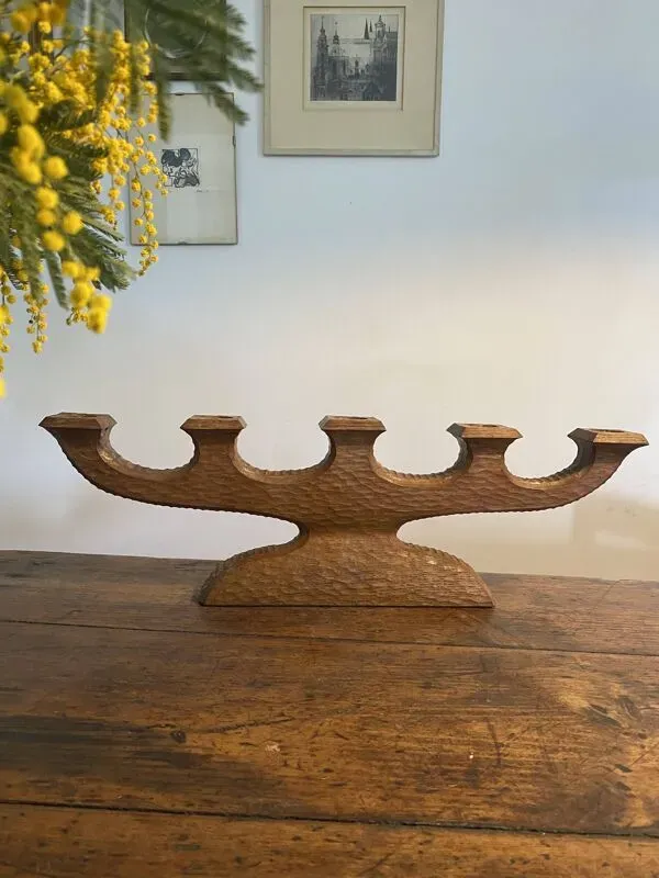 Illustration numéro 2 du produit Bougeoir chandelier