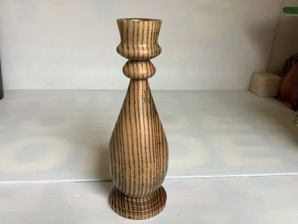 Illustration numéro 2 du produit Bougeoir en bois Nopjes houtdraaiwerk fait main