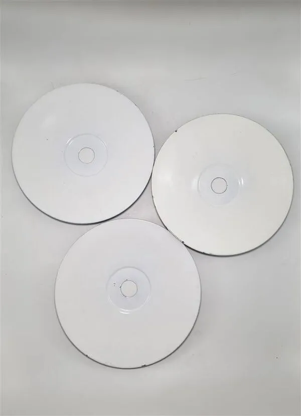 Illustration numéro 2 du produit Suspensions en tôle émaillée noire