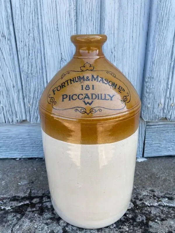 Illustration numéro 2 du produit Ancienne bonbonne ou jarre anglaise en grès vernissé