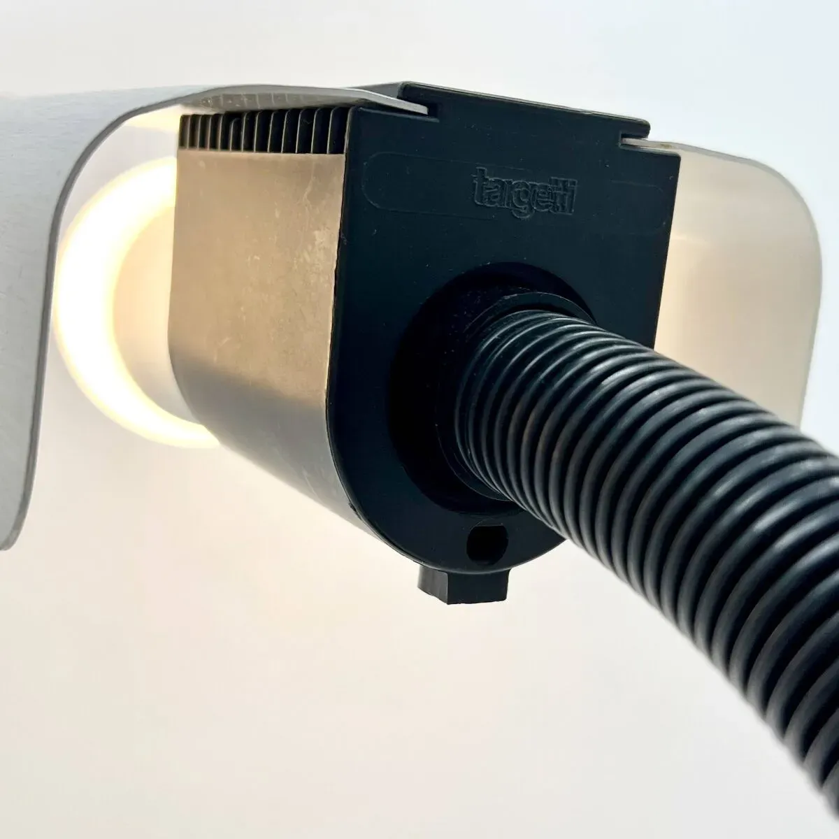 Illustration numéro 2 du produit Lampe Targetti Sankey « alu brosse », 1960/70s, Italy