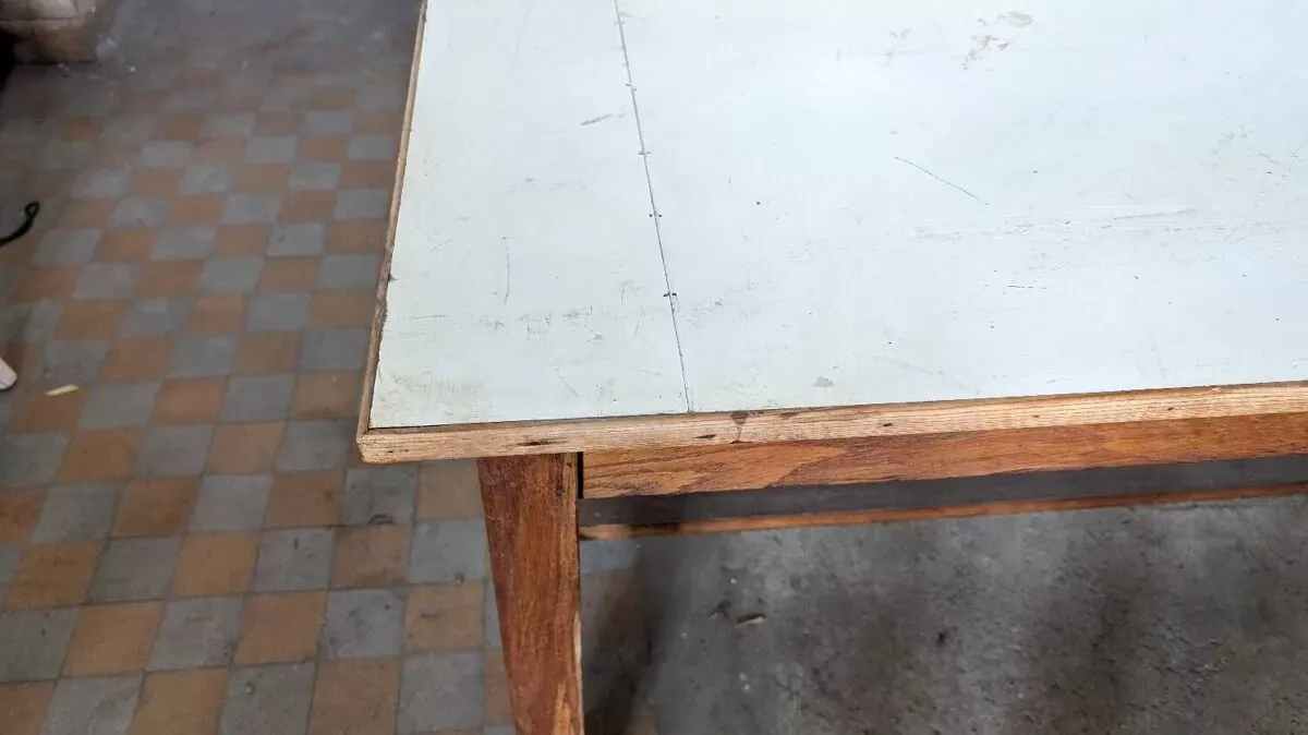 Illustration numéro 2 du produit Table de ferme