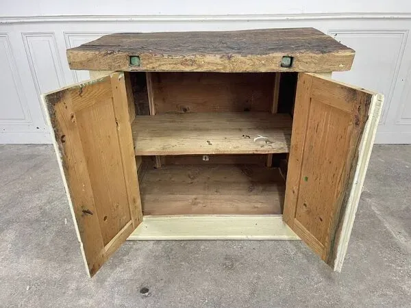 Illustration numéro 2 du produit Petit établi 1900 patine beige clair