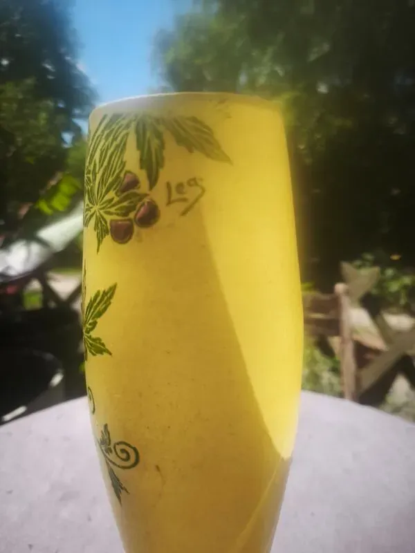 Illustration numéro 2 du produit Vase tournai, maison Legras