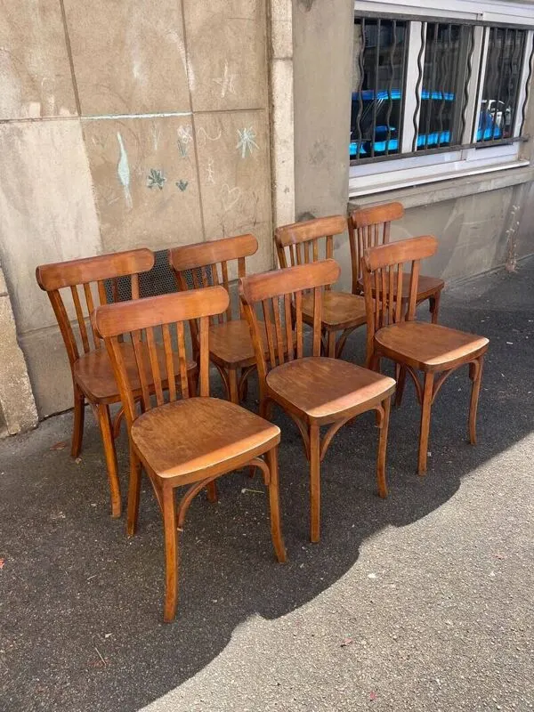 Illustration numéro 2 du produit 7 chaises bistrot vintage style Thonet Baumann