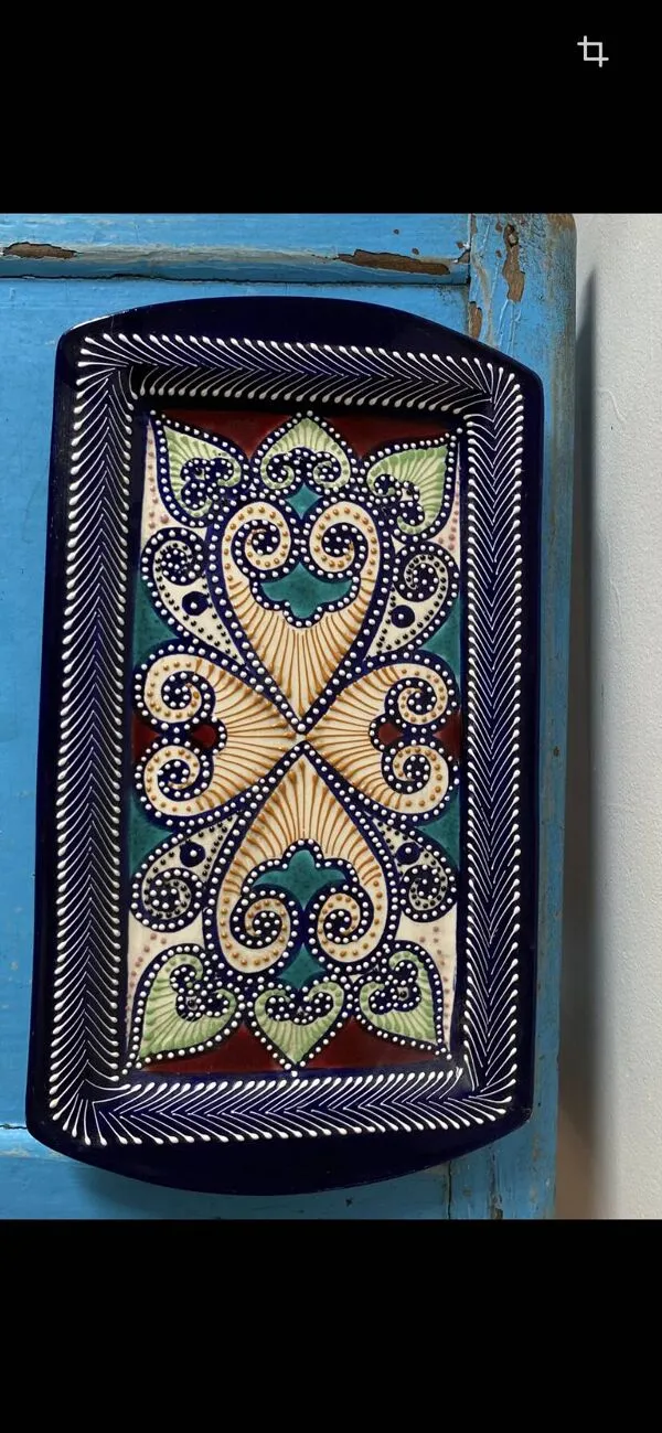 Illustration numéro 2 du produit Plat céramique Quimper signé HB