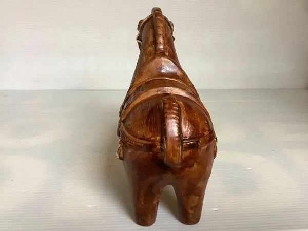 Illustration numéro 2 du produit Cheval en céramique style Aldo Londi bitossi