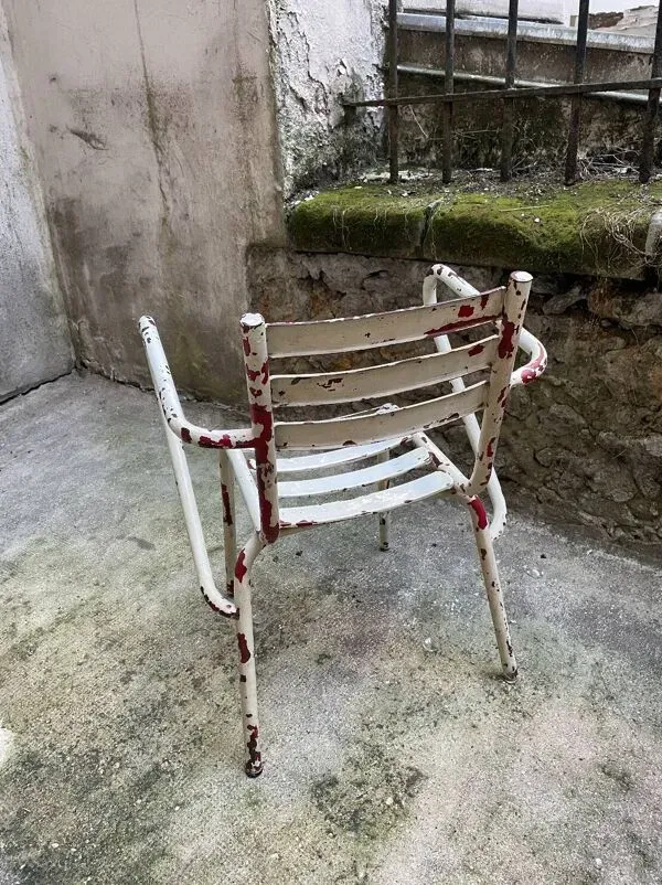 Illustration numéro 2 du produit Fauteuil de jardin style Tolix