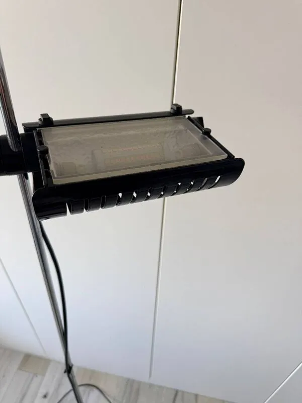 Illustration numéro 2 du produit Lampadaire Colombo – Joe Colombo pour Oluce – design italien vintage –