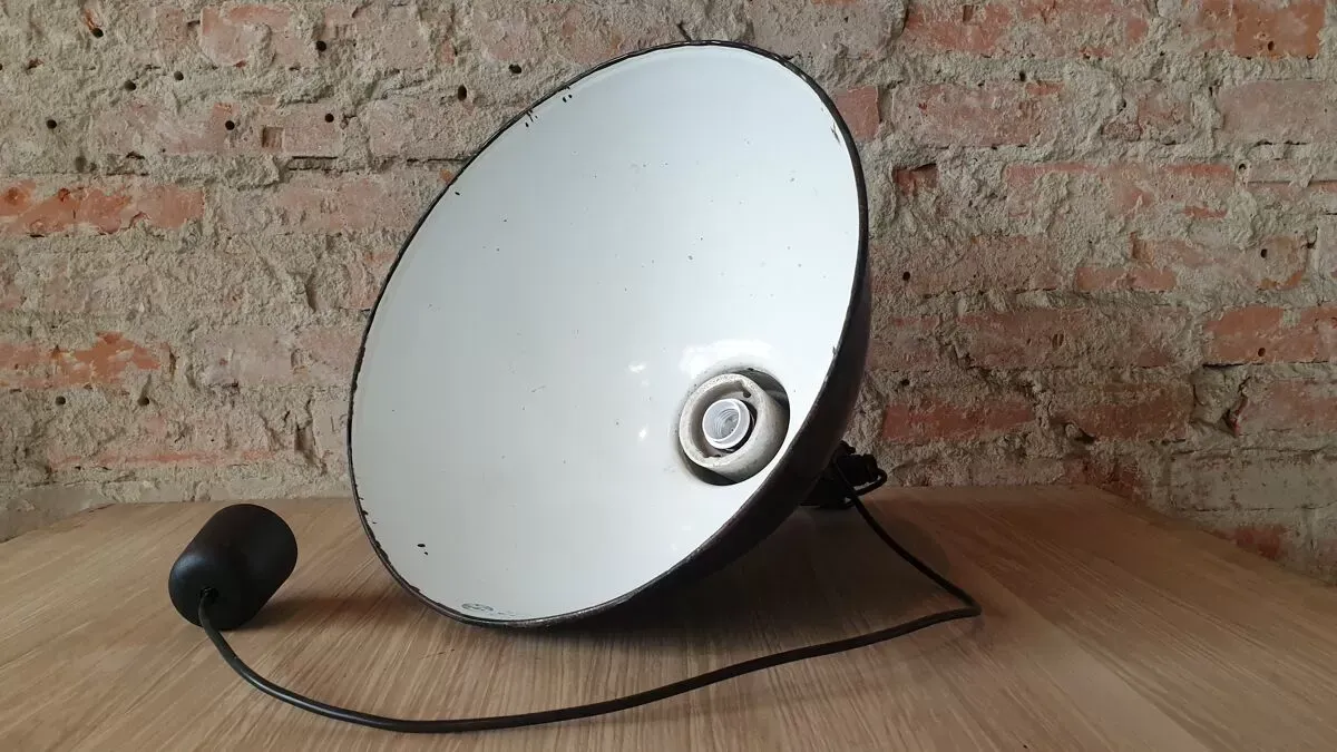 Illustration numéro 2 du produit Suspension industrielle d’usine par Leuchtenbau WIttenberg, années 1950