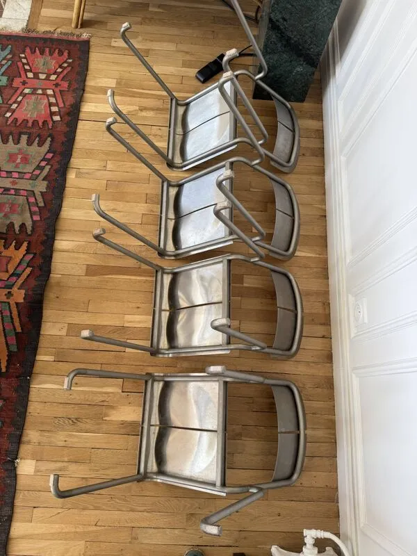 Illustration numéro 2 du produit Chaises Architecturales Postmodernes en Acier Inoxydable, France, 1980