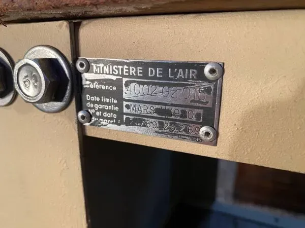 Illustration numéro 2 du produit Établi industriel Armée de l’air, Îlot central, meuble de métier