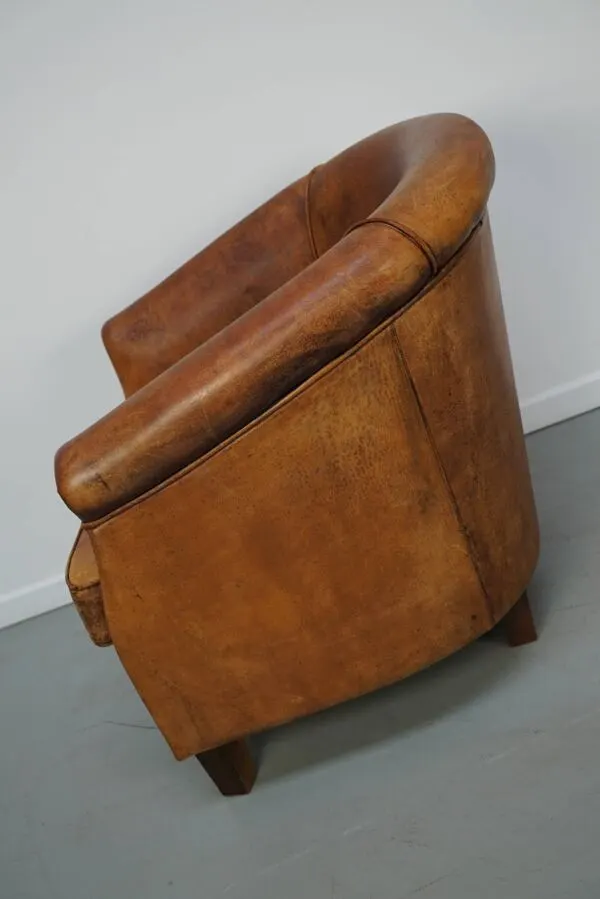 Illustration numéro 2 du produit Fauteuil club néerlandais vintage en cuir cognac