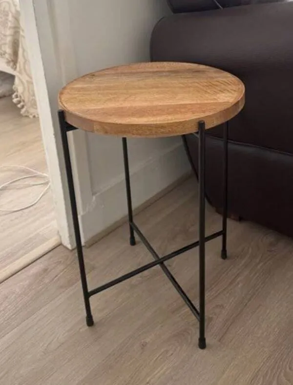 Illustration numéro 2 du produit Table basse appoint ou chevet industriel