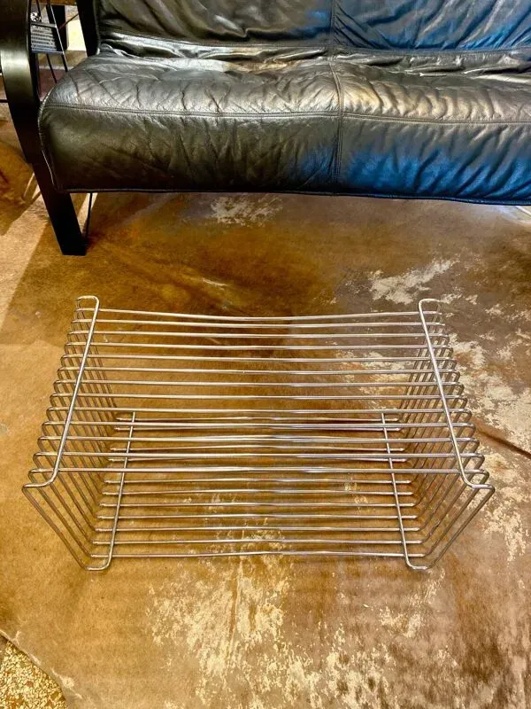 Illustration numéro 2 du produit Casier métallique Pantonova par Verner Panton pour Fritz Hansen