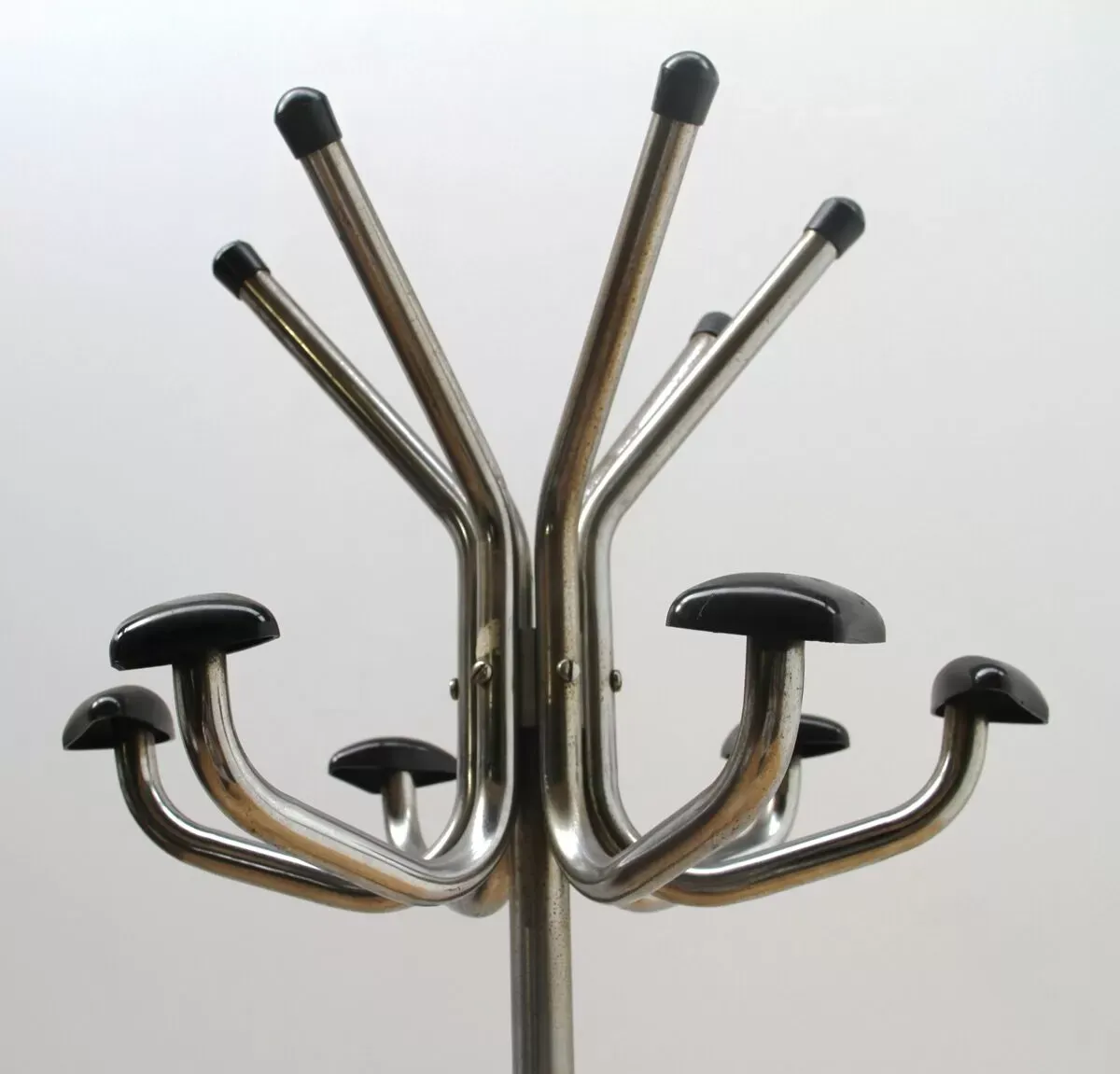 Illustration numéro 2 du produit Portemanteau vintage industriel années 70