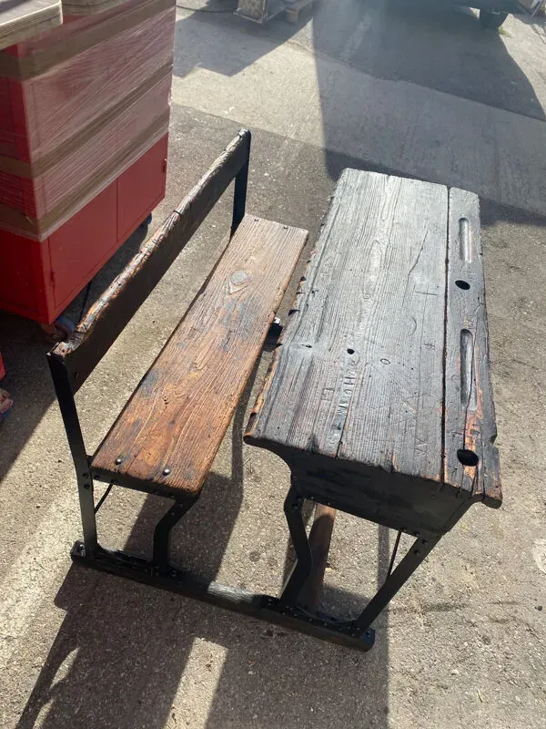 Illustration numéro 2 du produit Bureau d’écolier primaire rétro 1900