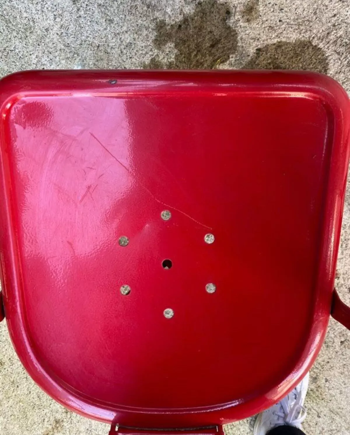 Illustration numéro 2 du produit Paire de chaises Tolix