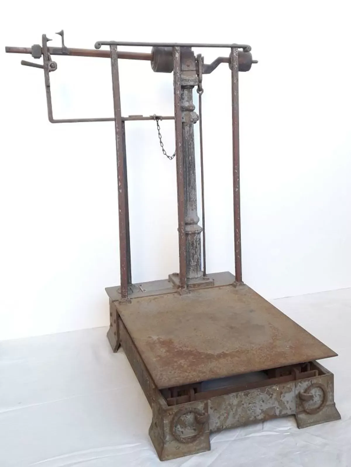 Illustration numéro 2 du produit Balance à bascule romaine 1920