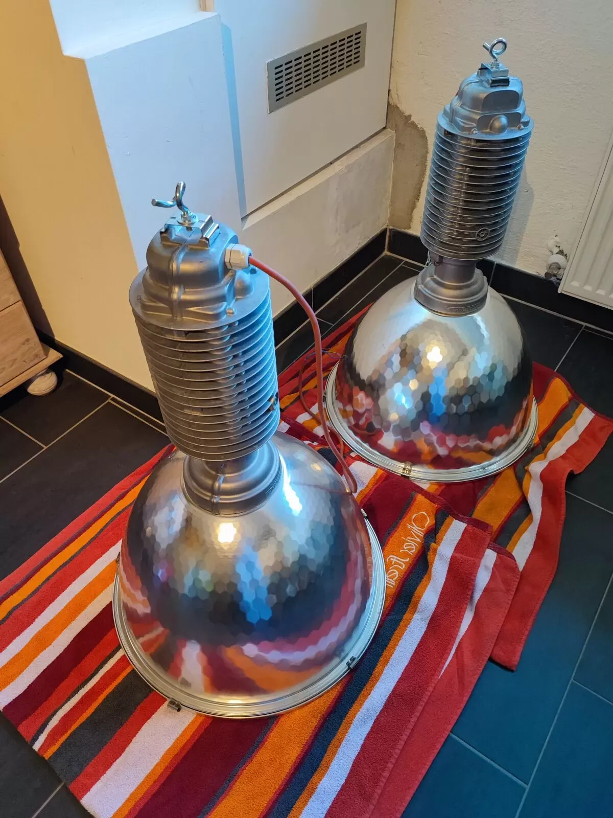 Illustration numéro 2 du produit Lampe industrielle Zumtobel staff