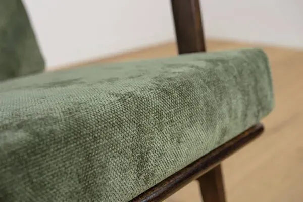 Illustration numéro 2 du produit Fauteuils modèle 300-139 de l'usine de meubles Swarzędz, années 1960, lot de 2