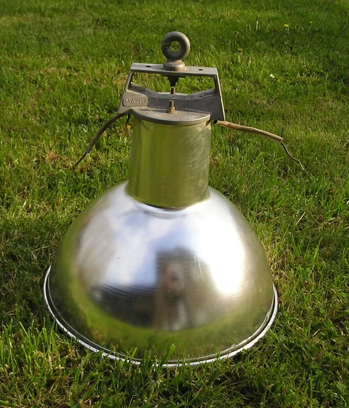 Illustration numéro 2 du produit Suspension industrielle Mazda en alu