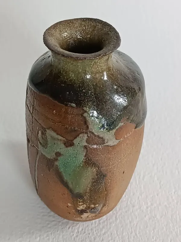 Illustration numéro 2 du produit Michel delmotte vase miniature objet de vitrine 1979