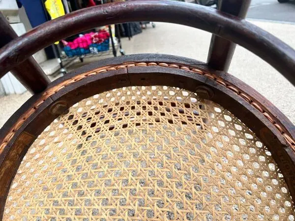 Illustration numéro 2 du produit Chaises GEBRUDER THONET modèle 17 fin 19eme