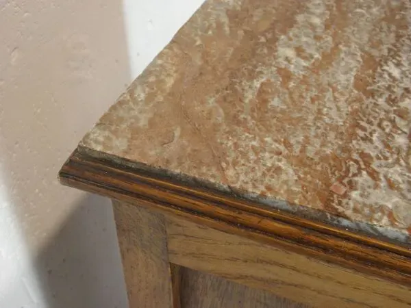 Illustration numéro 2 du produit MEUBLE d'APPOINT , CHEVET ART DECO