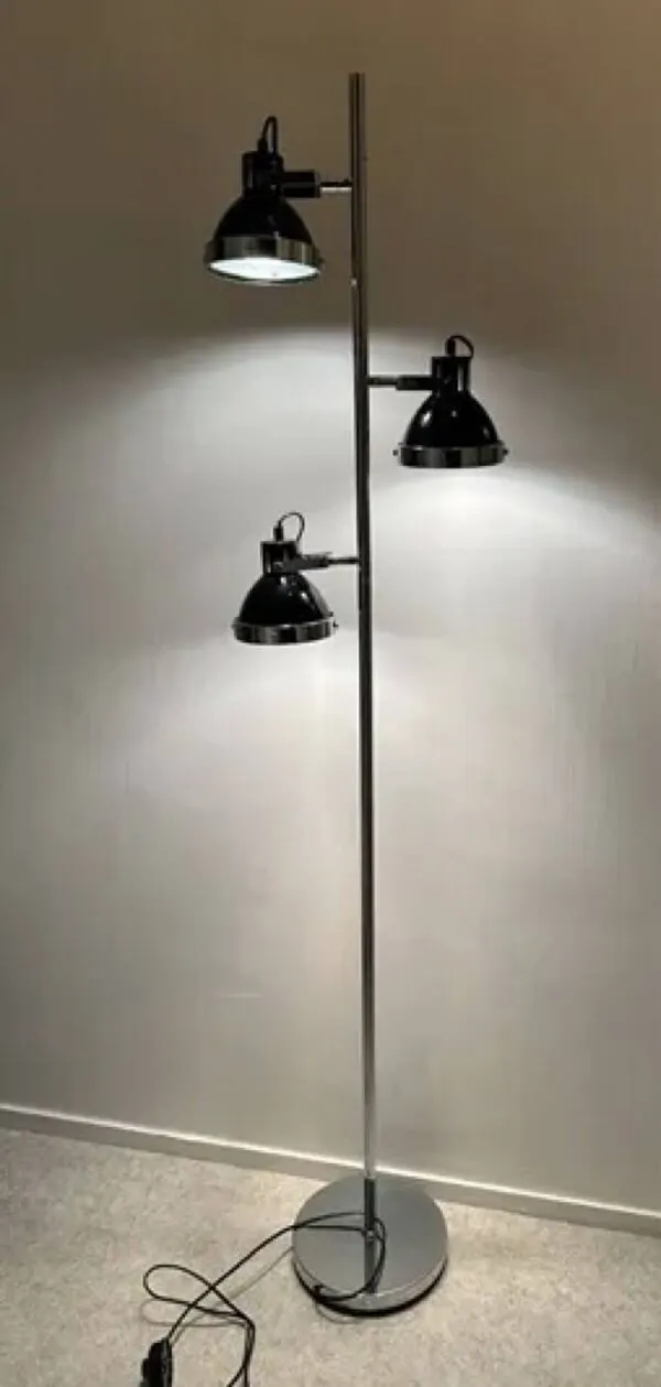 Illustration numéro 2 du produit Lampadaire vintage Seylumiere