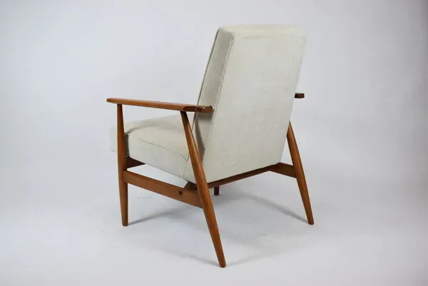 Illustration numéro 2 du produit Fauteuil d’origine vintage « Fox » conçu par H. Lis années 1970, tissu beige, entièrement rénové