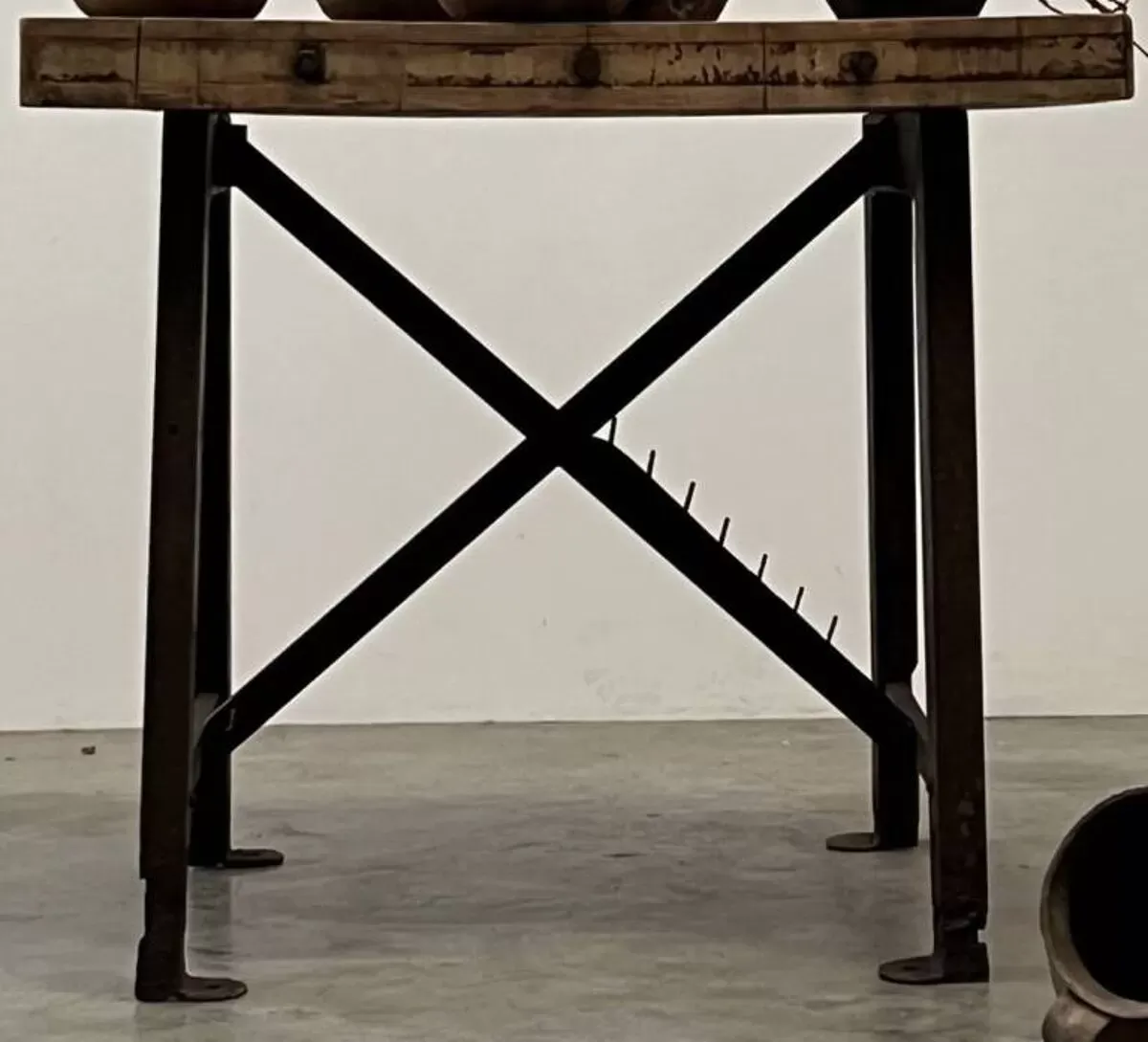 Illustration numéro 2 du produit Table industrielle