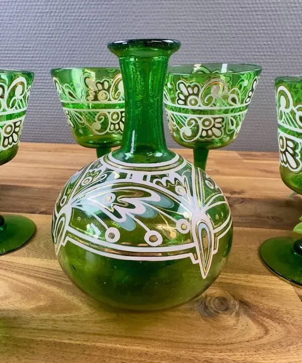 Illustration numéro 2 du produit Ensemble de verres signé “École de Peinture Université de Durango