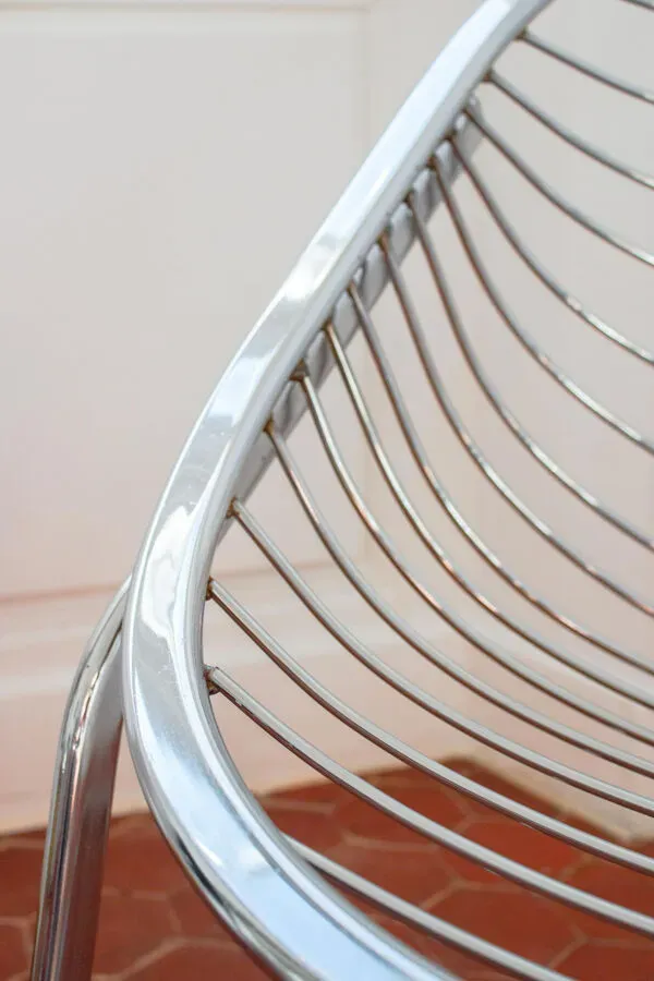 Illustration numéro 2 du produit Fauteuil Egg par Gastone Rinaldi