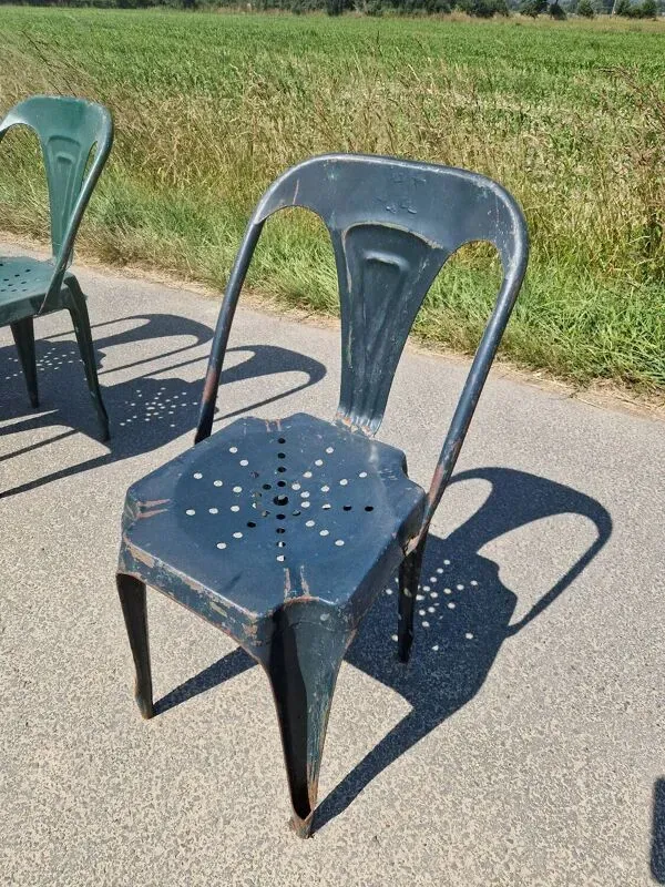 Illustration numéro 2 du produit Lot de 8 chaises Multipl's années 50 par Joseph Mathieu