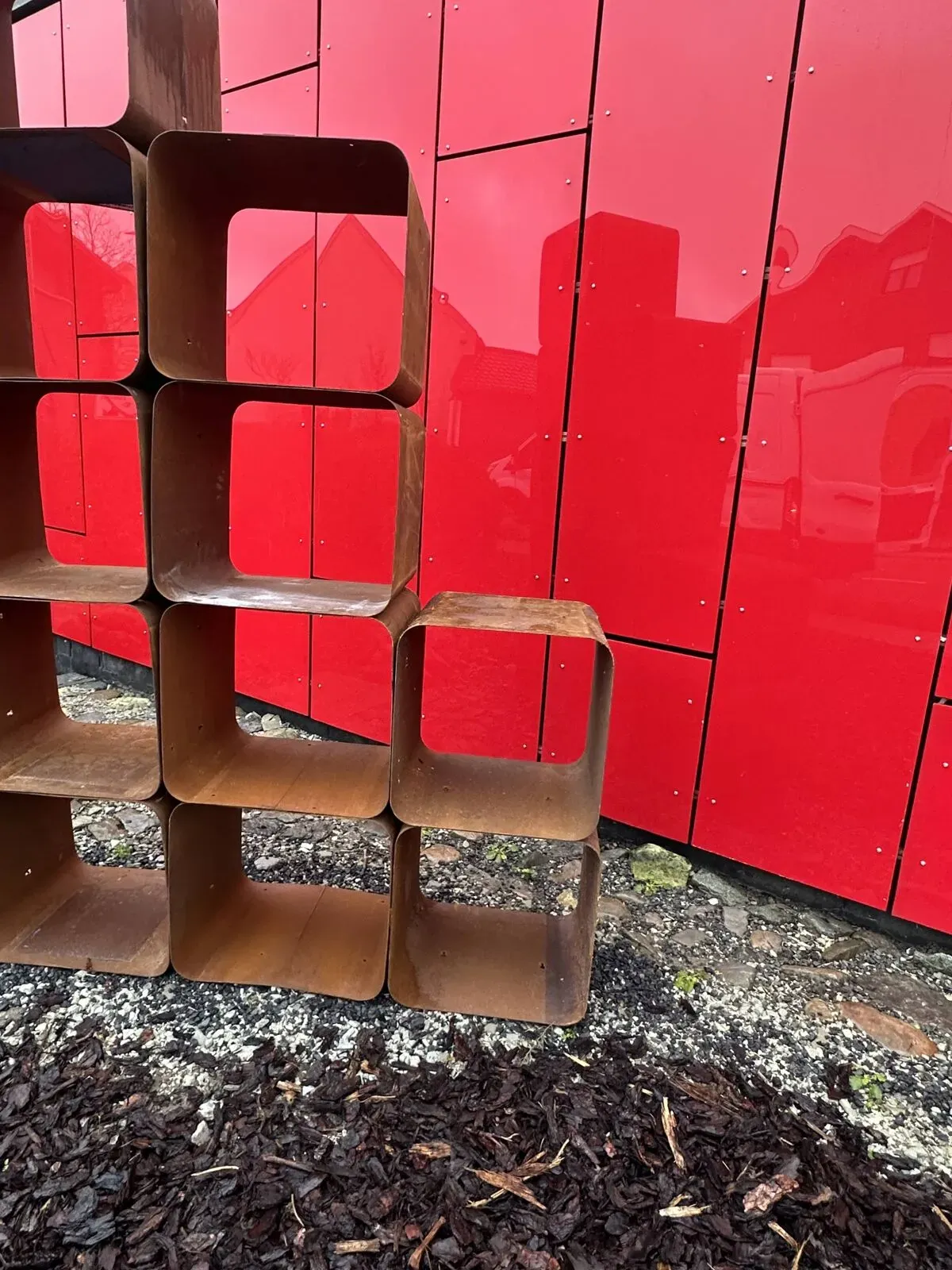 Illustration numéro 2 du produit Space Bibliotheque sculpture 1970