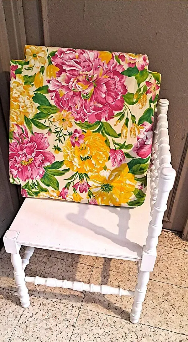 Illustration numéro 2 du produit Fauteuil Tissu et bois d'angle confort relax 1920