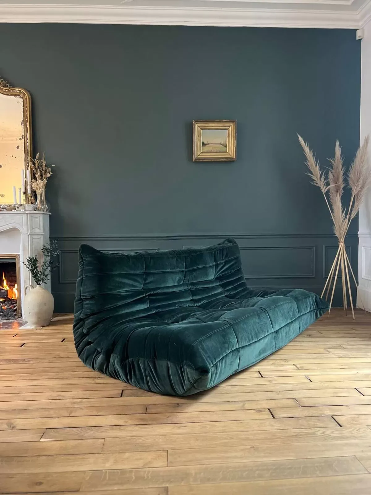 Illustration numéro 2 du produit Canapé 3 places Togo dessiné par Michel Ducaroy 1973