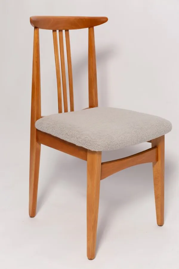Illustration numéro 2 du produit Chaise Mid-Century en Bouclé de Lin et Bois Clair par M. Zielinski, Europe, 1960s