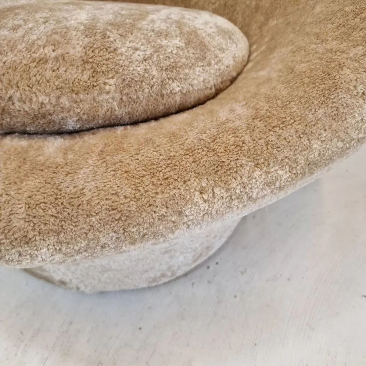 Illustration numéro 2 du produit Fauteuil et pouf Mushroom par Pierre Paulin pour Artifort, années 1960