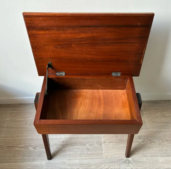 Illustration numéro 2 du produit Table base vintage 70’