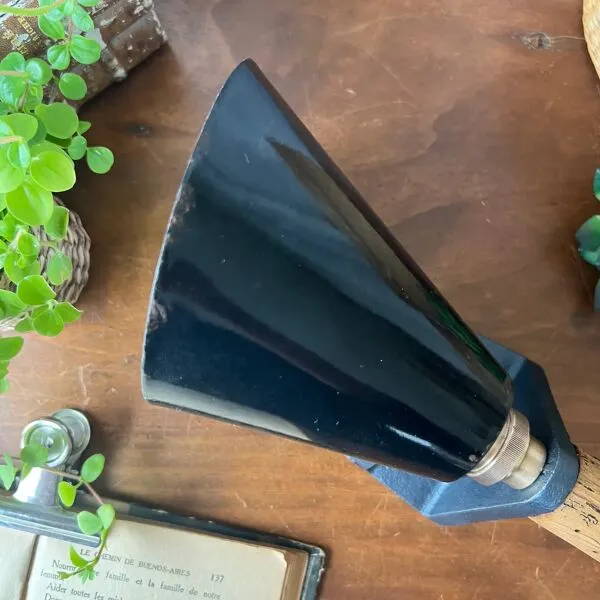 Illustration numéro 2 du produit Lampe de boulanger « Fournanty Paris » restaurée 1940-1950