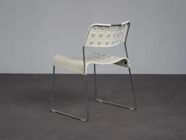 Illustration numéro 2 du produit Chaise Omstak par Rodney Kinsman pour Bieffeplast, Italie, années 1970.